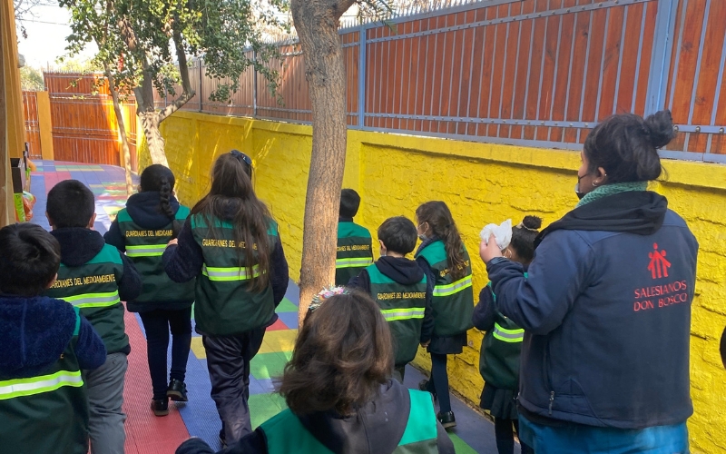 Brigada ambiental realiza la inauguración de los primeros huertos escolares en Domingo Savio