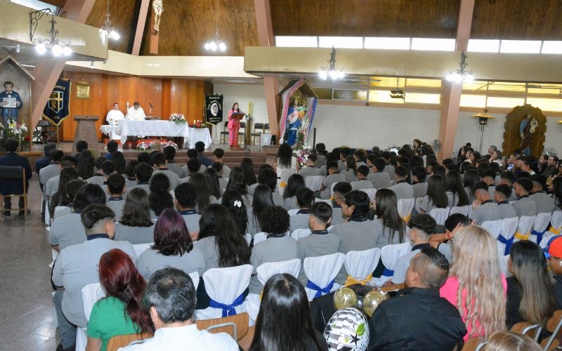 Eucarist&iacute;a de promoci&oacute;n 8&deg;B&aacute;sicos 2025