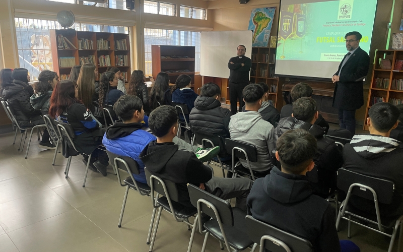 Futsal con sello salesiano: estudiantes se preparan para representar al colegio en torneo nacional