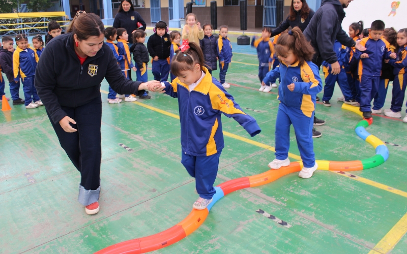 Día de la actividad física y salud se vivió con participación y compromiso en el Colegio Bicentenario Domingo Savio